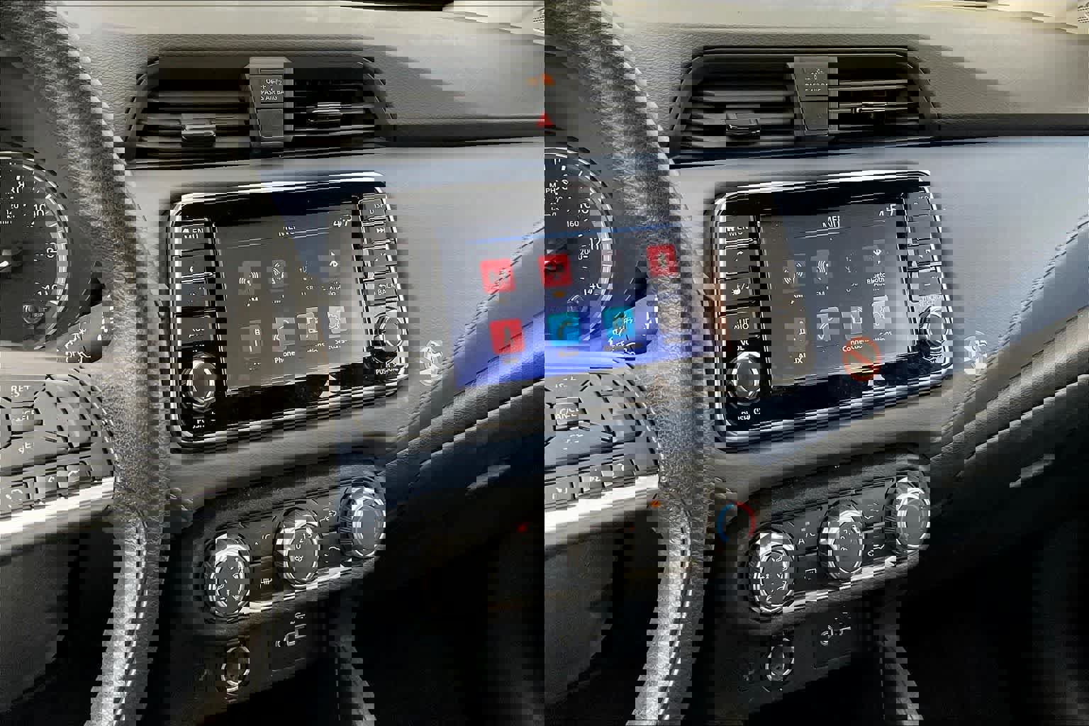 Used 2023 Nissan Versa SV image 17