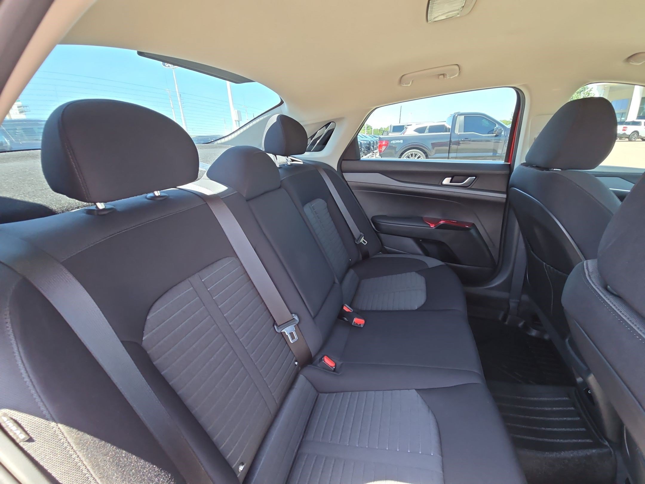 Used 2025 Kia K5 LXS FWD image 28