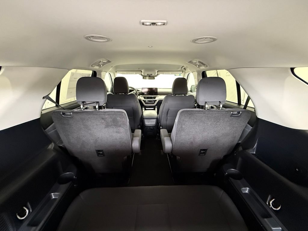 Certified 2025 Ford Explorer Active AWD/4WD image 31