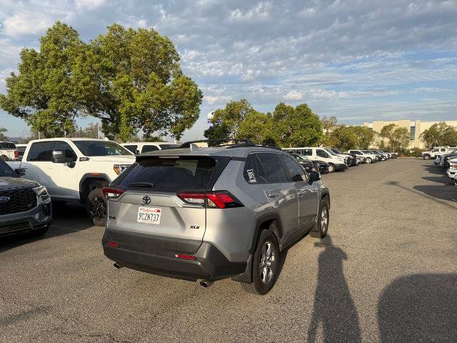 Used 2022 Toyota RAV4 XLE FWD image 4