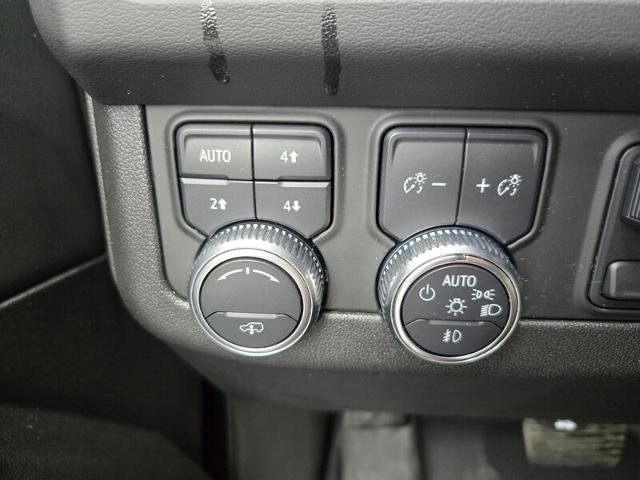 Used 2021 GMC Yukon AT4 w/ AT4 Premium Plus Package AWD/4WD image 31