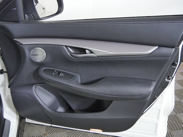 Used 2023 INFINITI QX55 Essential AWD/4WD image 11
