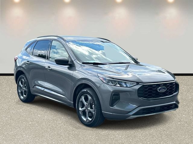 Certified 2023 Ford Escape ST-Line w/ Tech Pack #1 AWD/4WD image 3