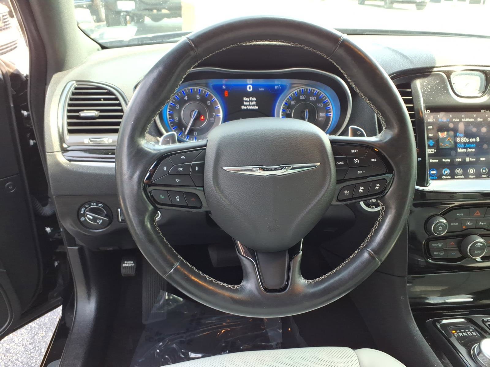 Used 2021 Chrysler 300 S w/ S Model Appearance Package RWD image 8