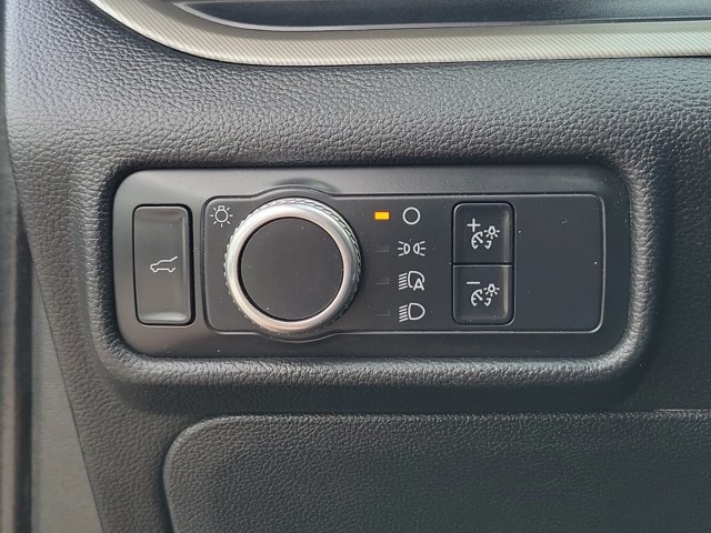 Certified 2020 Ford Explorer XLT RWD image 23