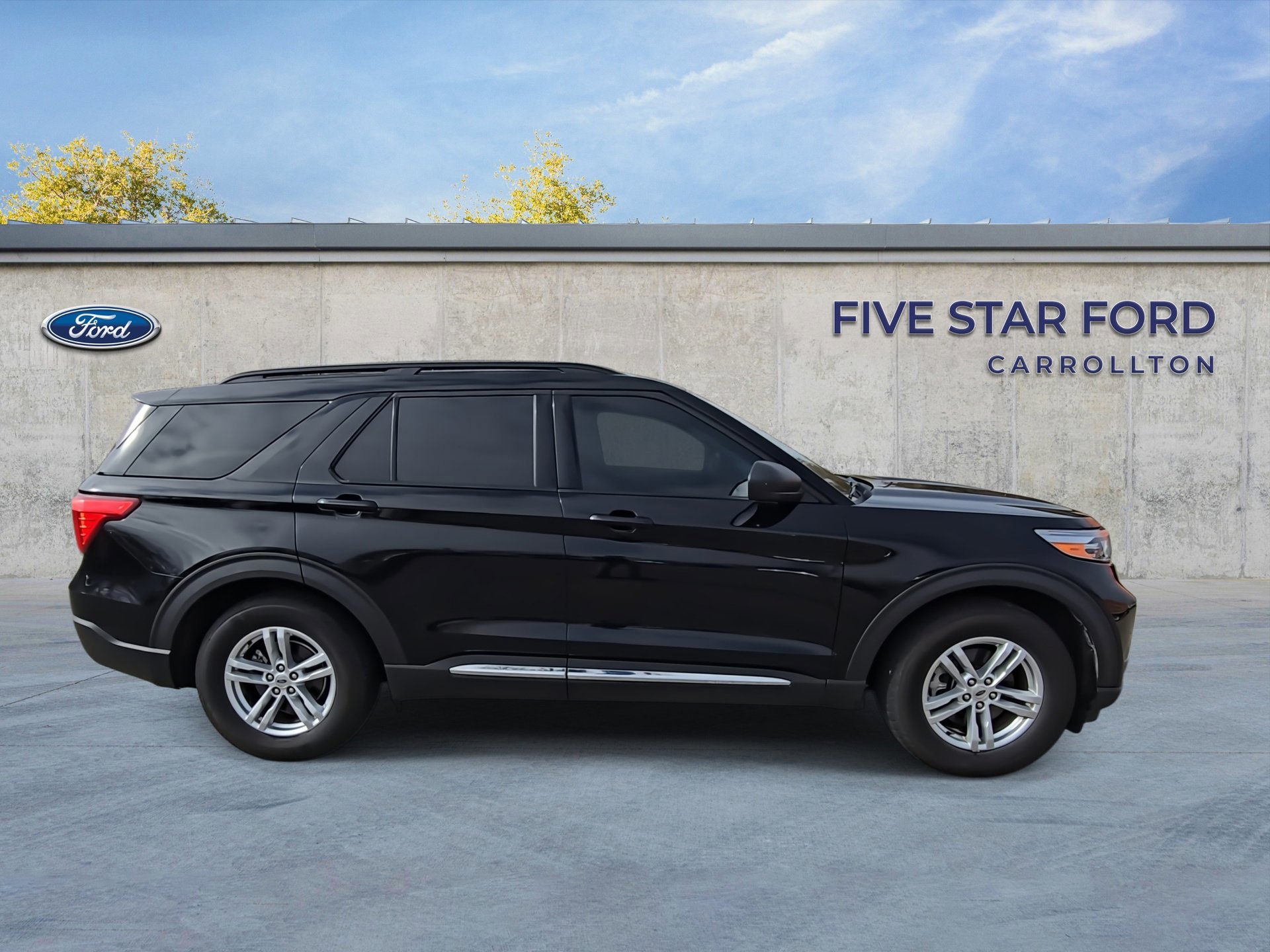 Certified 2022 Ford Explorer XLT image 6