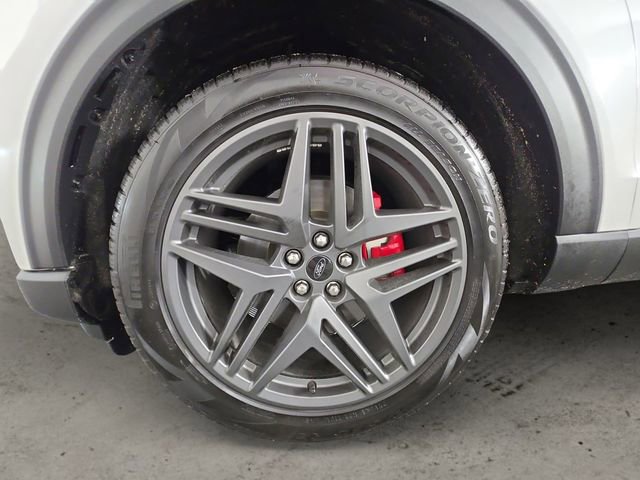 Certified 2025 Ford Explorer ST image 14