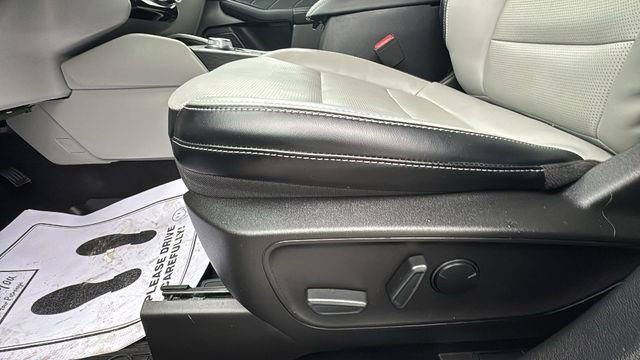 Certified 2023 Ford Escape Platinum AWD/4WD image 10