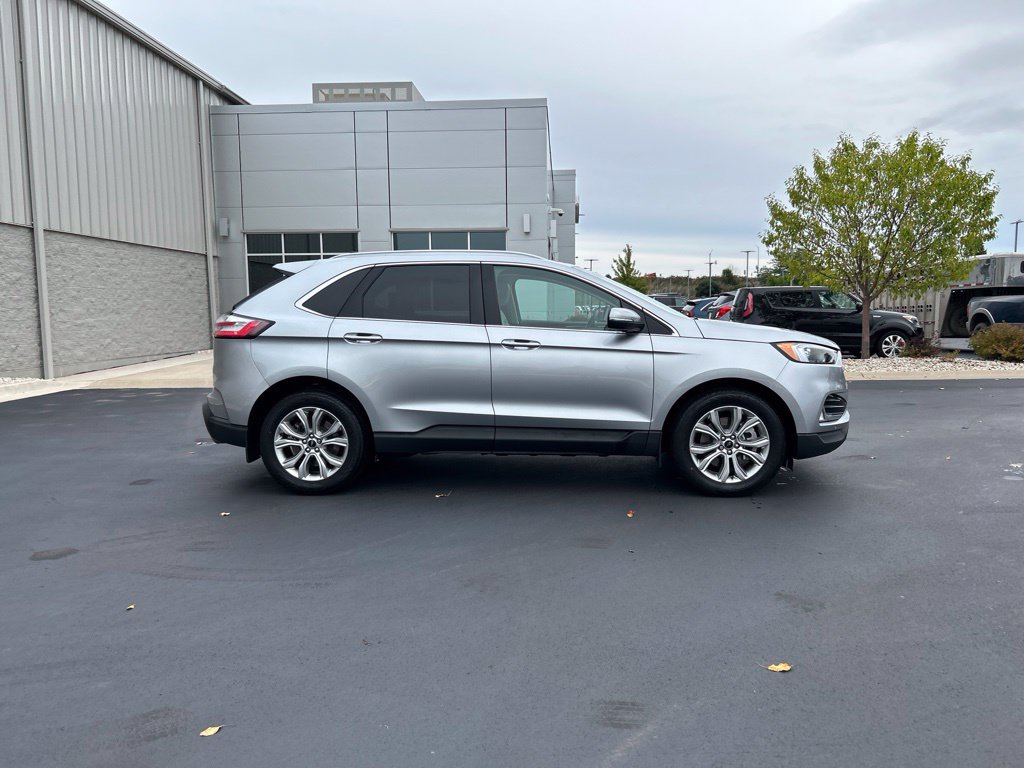 Certified 2024 Ford Edge Titanium AWD/4WD image 5