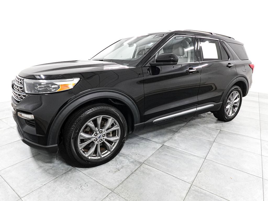 Certified 2023 Ford Explorer Limited AWD/4WD image 3