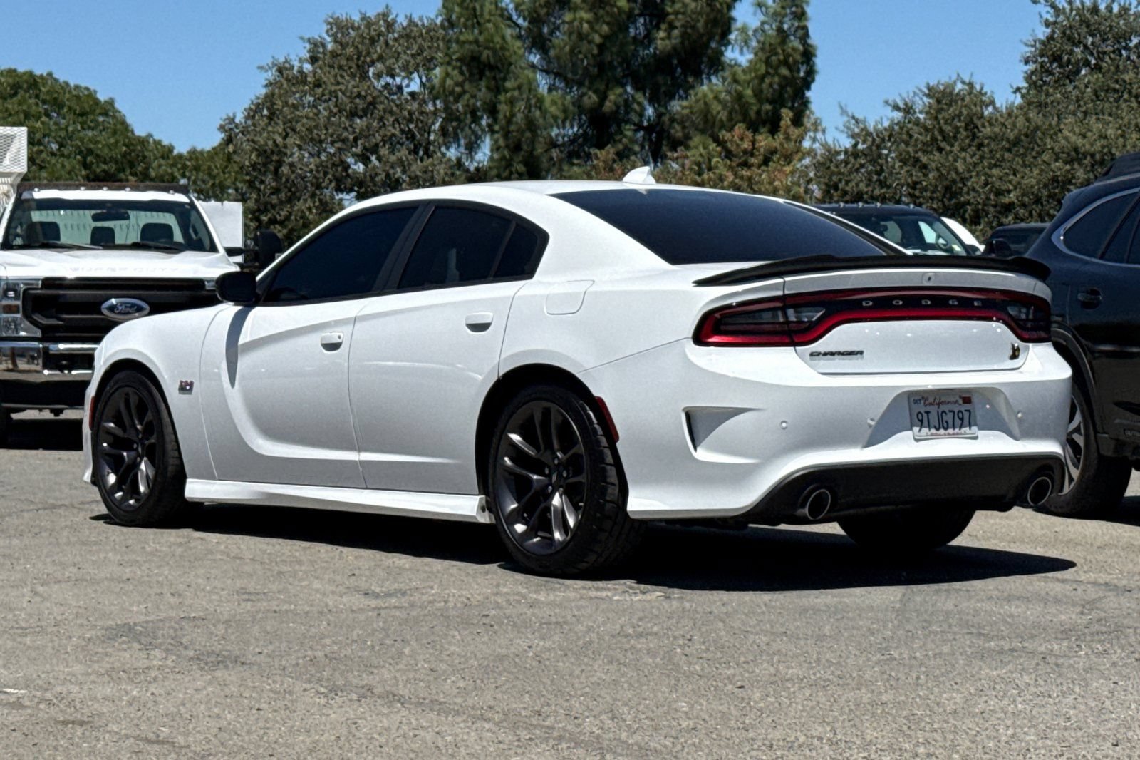 Used 2023 Dodge Charger Scat Pack w/ Navigation & Travel Group RWD image 6