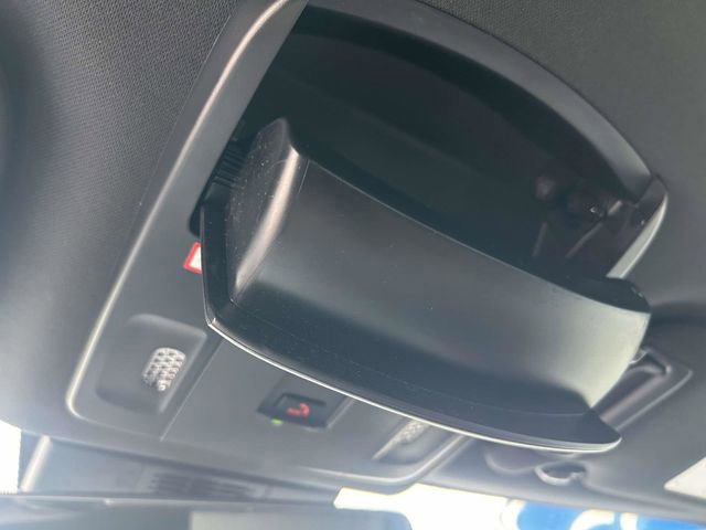 Used 2025 Toyota Camry SE w/ Convenience Package image 30