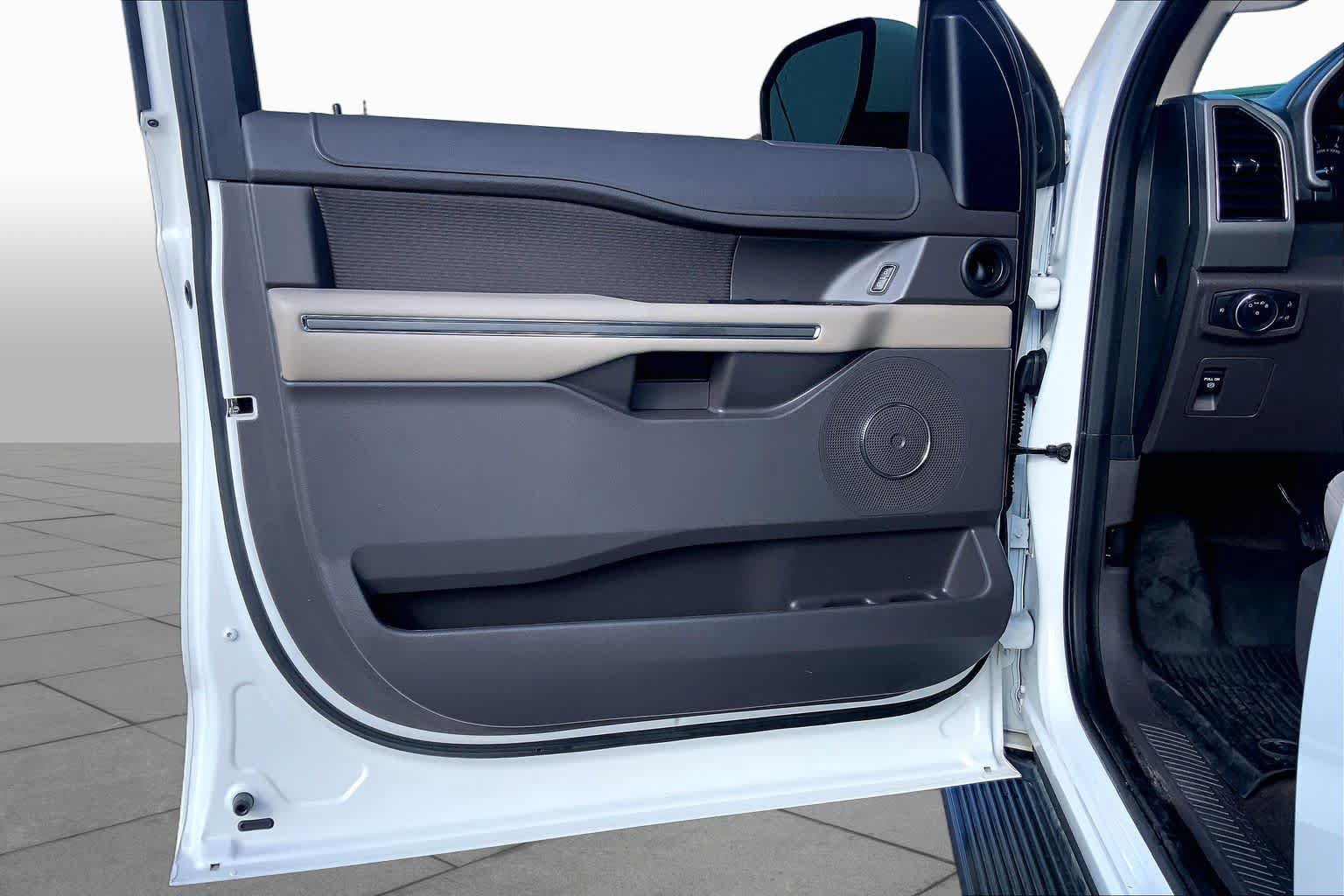 Certified 2020 Ford Expedition XLT w/ Cargo Package RWD image 22