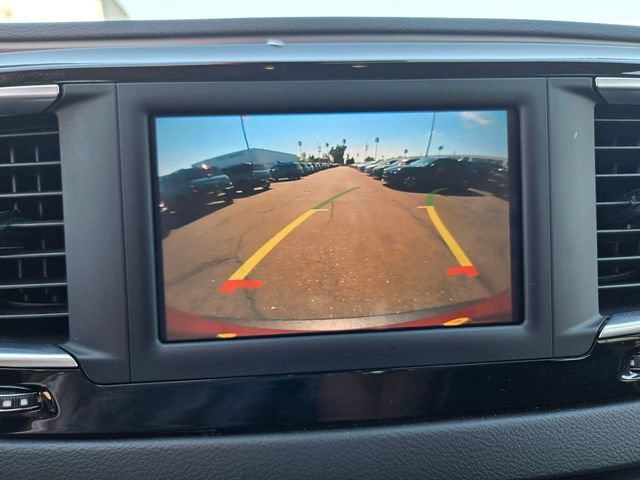 Used 2023 Chrysler Voyager LX FWD image 7
