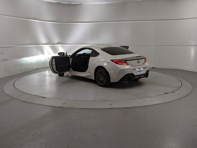 Used 2024 Toyota GR86 Base image 10