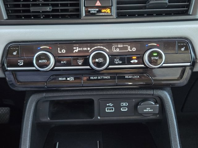 Used 2025 Honda Pilot Touring image 18