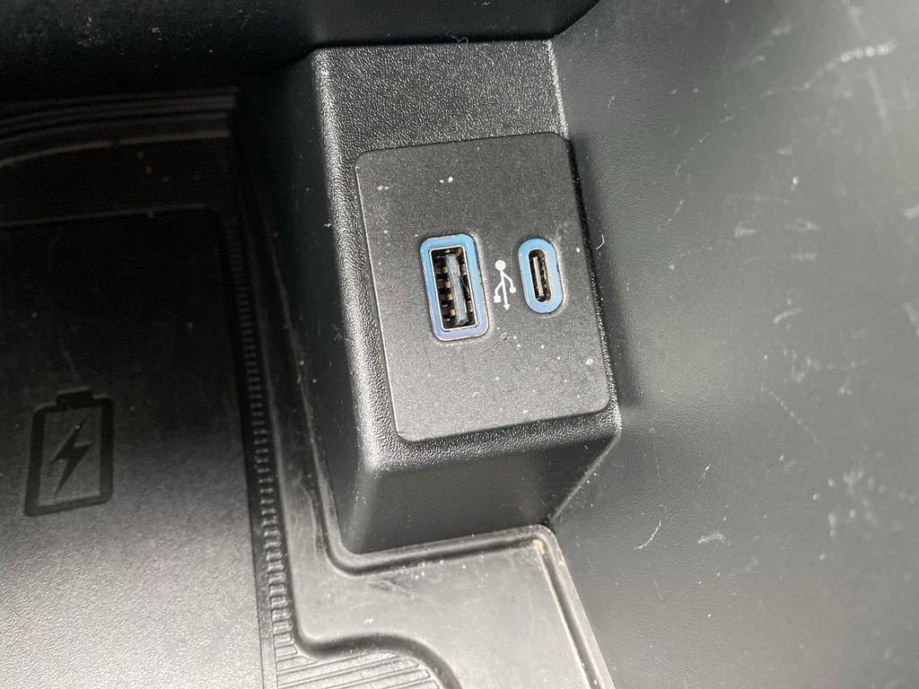 Certified 2024 Ford Edge Titanium image 28