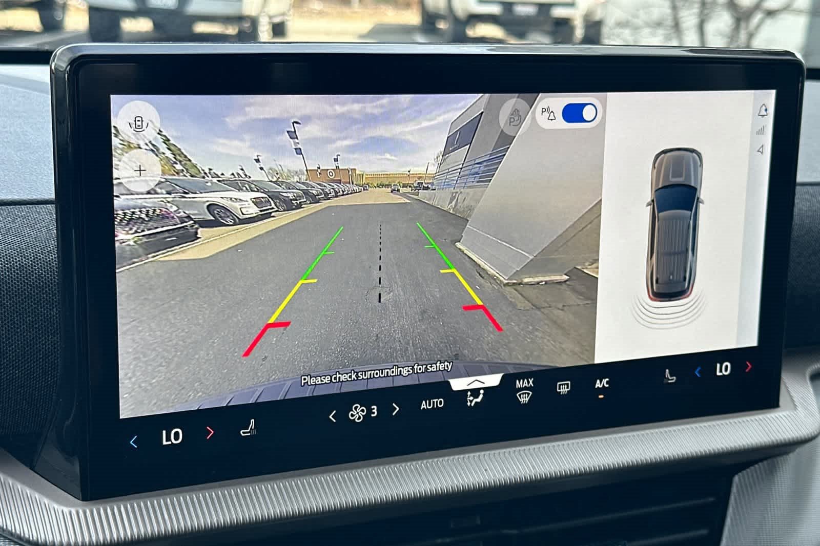 Certified 2025 Ford Explorer Active image 21