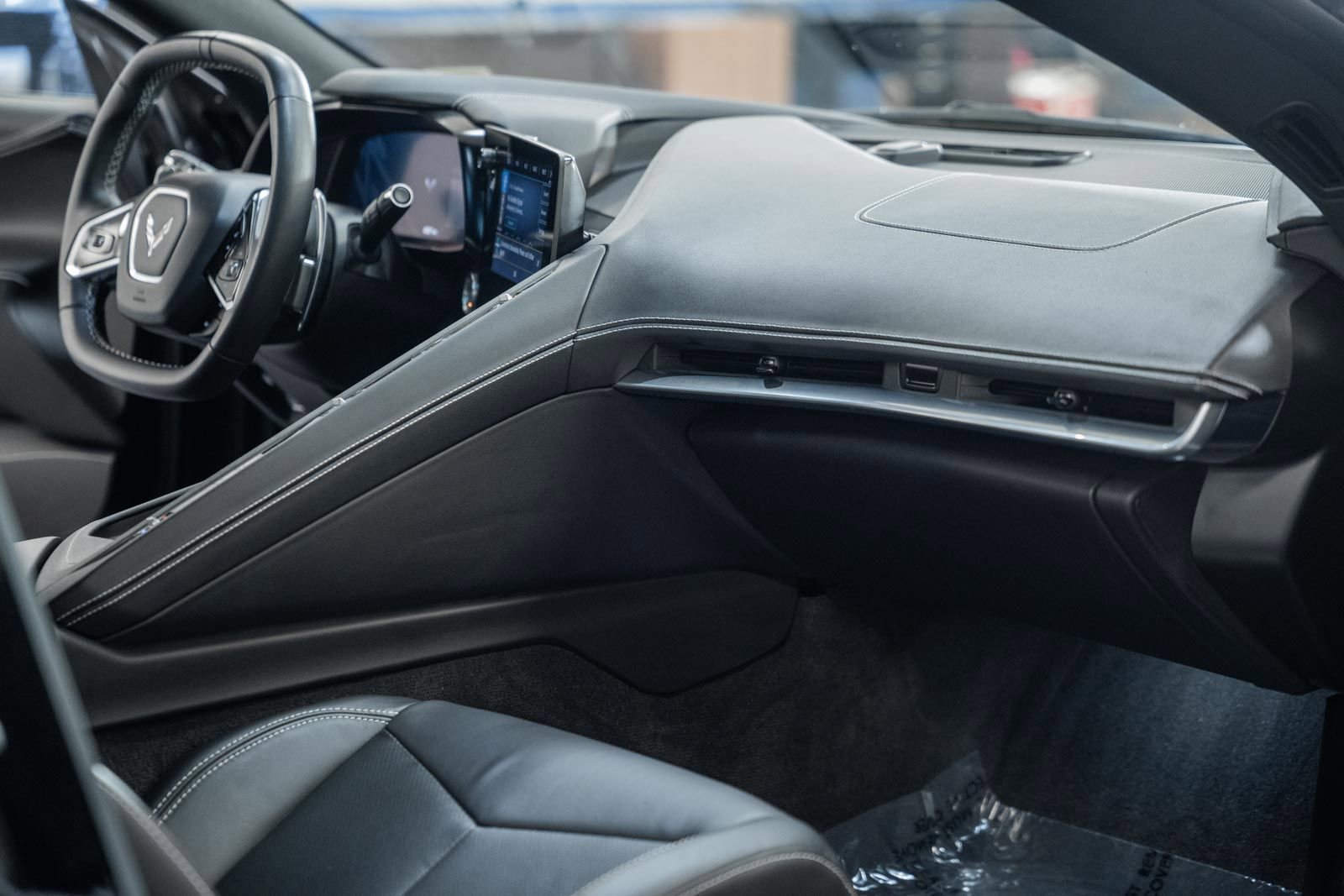 Used 2022 Chevrolet Corvette Stingray Coupe w/ 1LT image 26