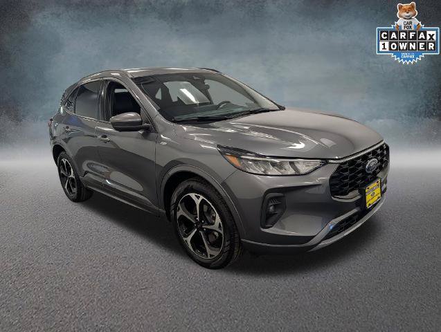 Certified 2023 Ford Escape ST-Line Select w/ Tech Pack #2 AWD/4WD image 3