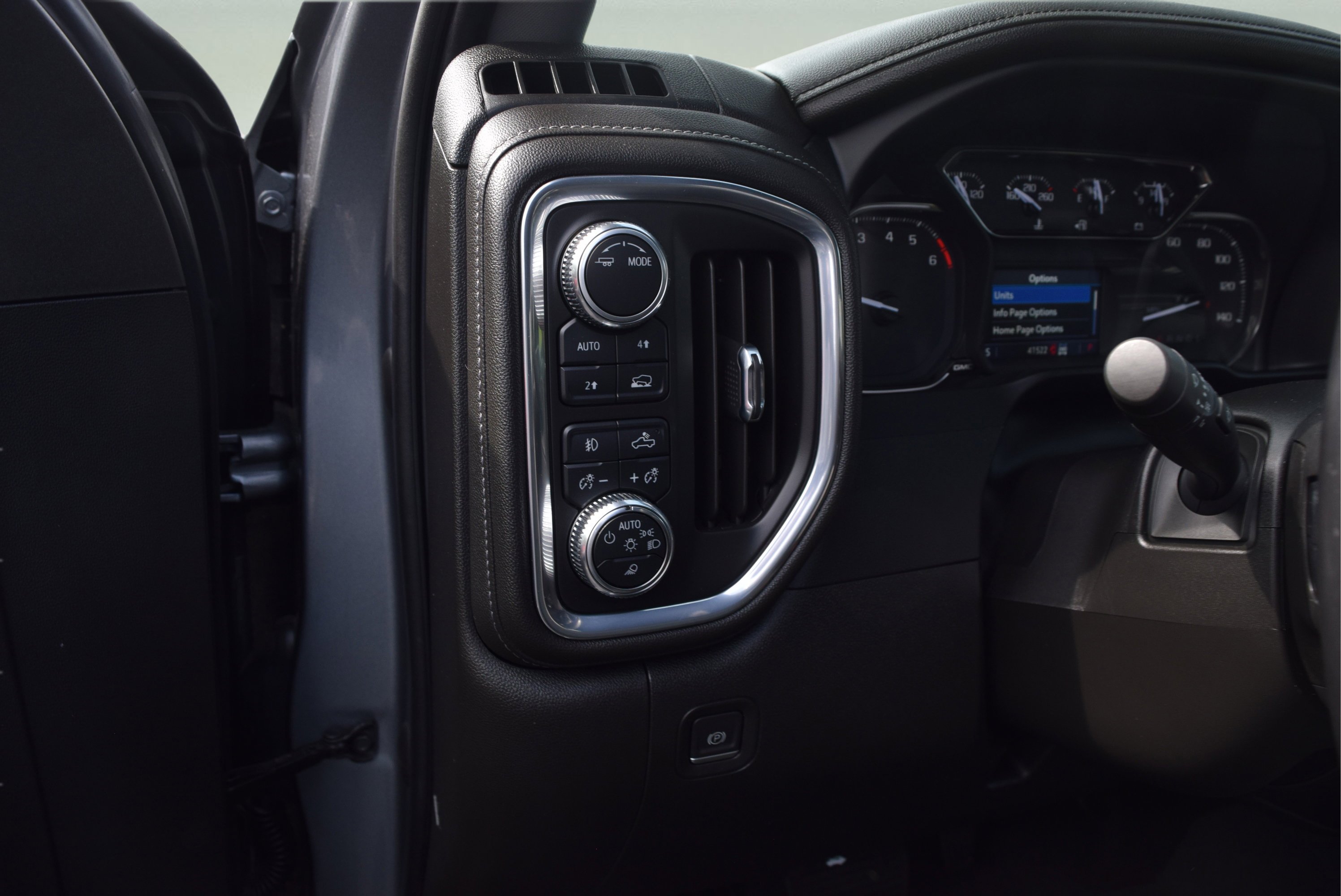 Used 2022 GMC Sierra 1500 Elevation w/ Driver Alert Package I AWD/4WD image 11