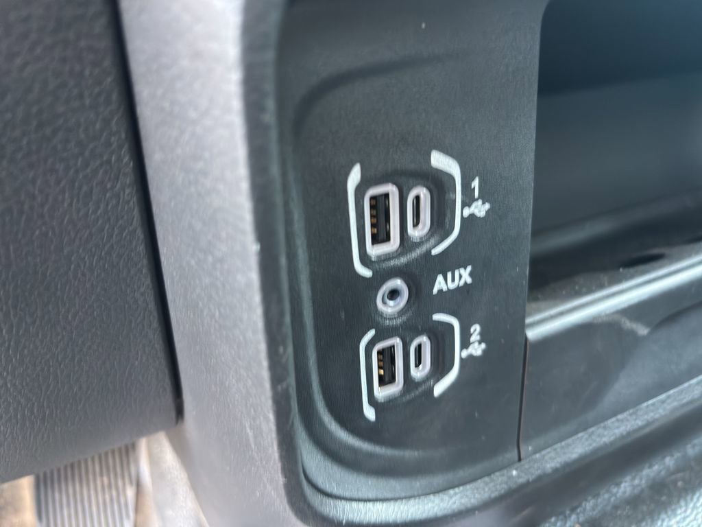 Used 2025 RAM 2500 Tradesman w/ Chrome Appearance Group image 15