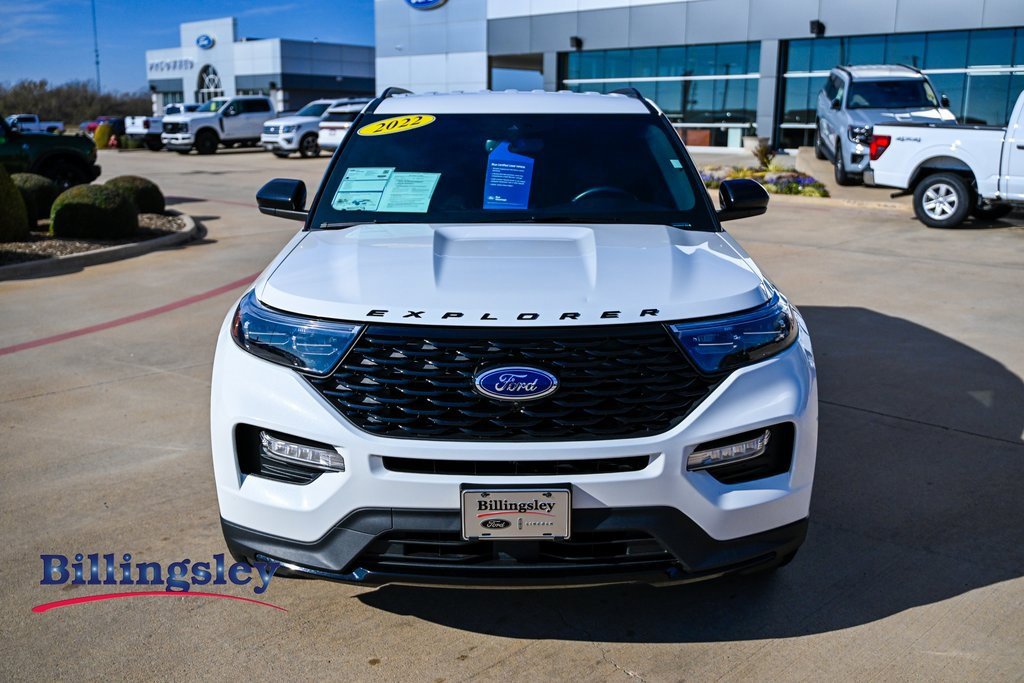 Certified 2022 Ford Explorer ST-Line w/ Class IV Trailer Tow Package image 2