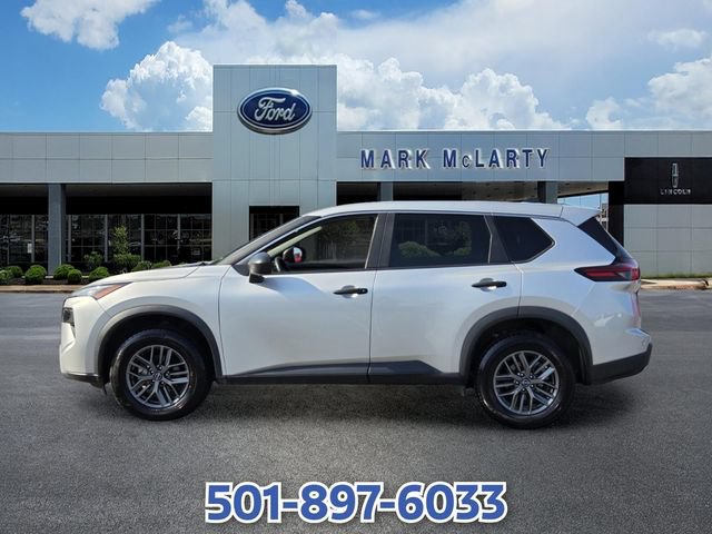 Used 2024 Nissan Rogue S FWD image 2