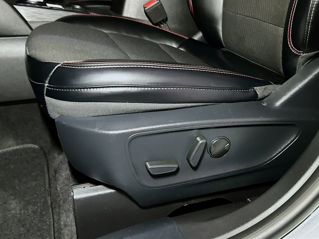 Certified 2024 Ford Escape ST-Line image 16