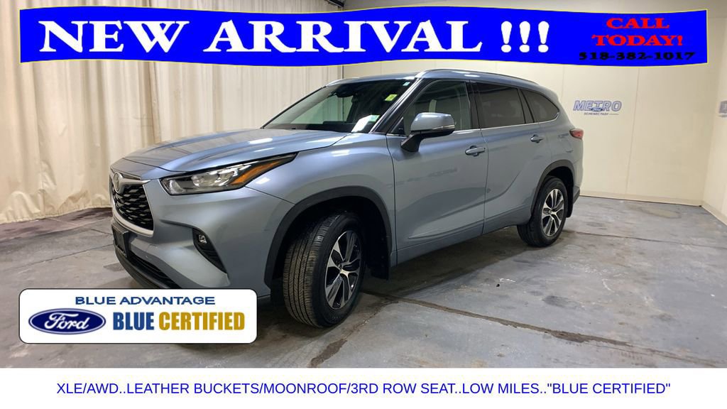 Used 2020 Toyota Highlander XLE image 2