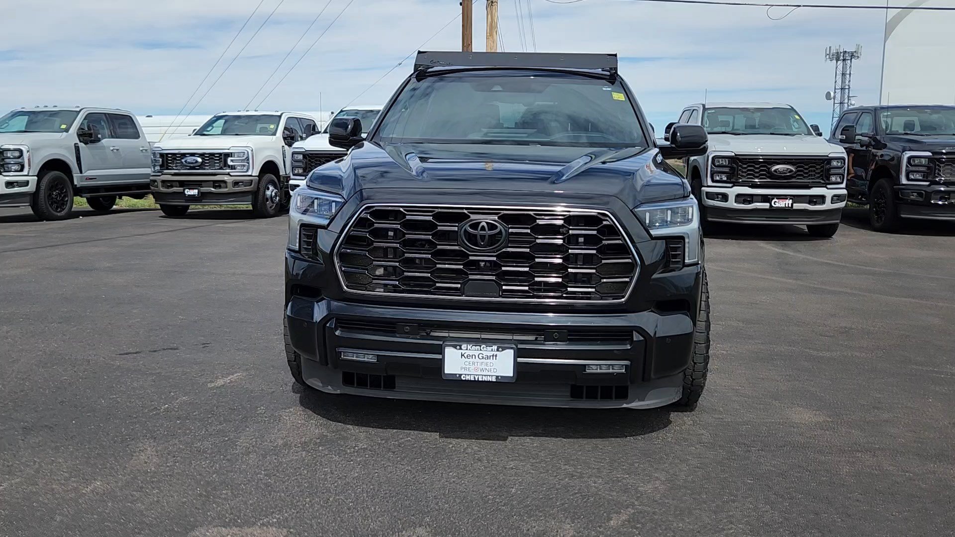 Used 2024 Toyota Sequoia Platinum AWD/4WD image 4