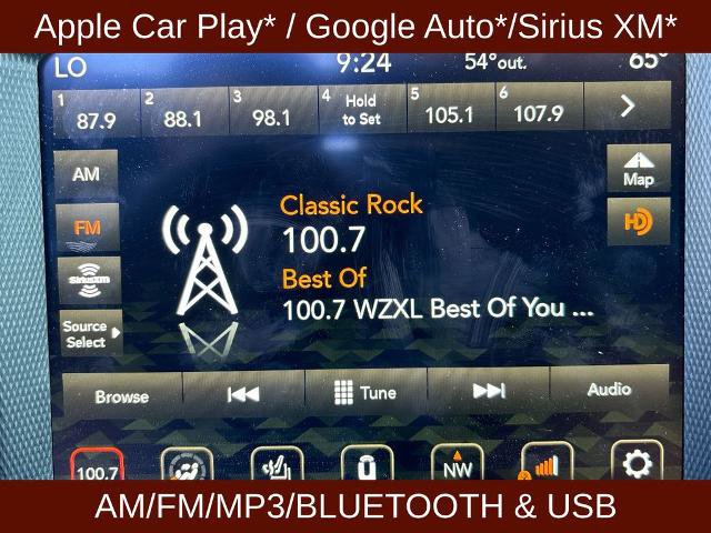 Used 2022 Jeep Wrangler Unlimited Sahara w/ Cold Weather Group AWD/4WD image 18