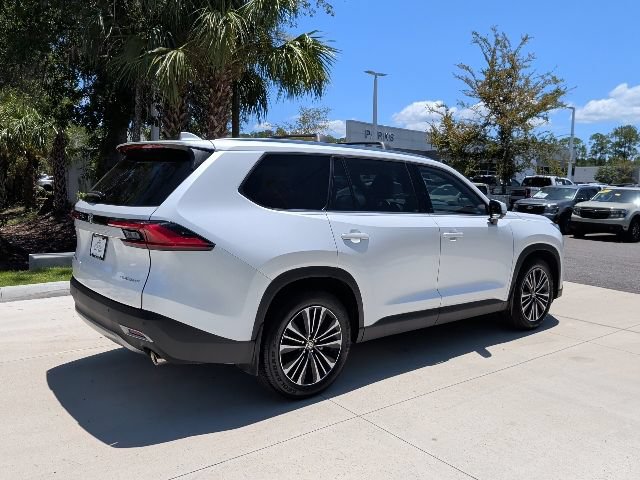 Used 2024 Toyota Grand Highlander AWD Hybrid image 7