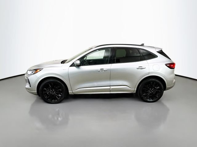 Certified 2023 Ford Escape ST-Line Elite w/ Premium Technology Package AWD/4WD image 4
