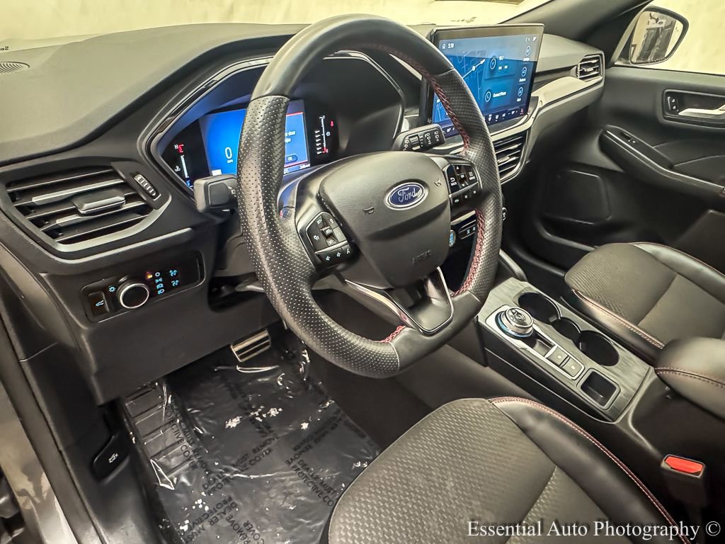 Certified 2023 Ford Escape ST-Line w/ Tech Pack #1 image 11