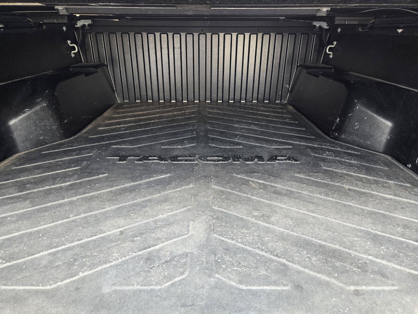 Used 2022 Toyota Tacoma TRD Pro AWD/4WD image 31