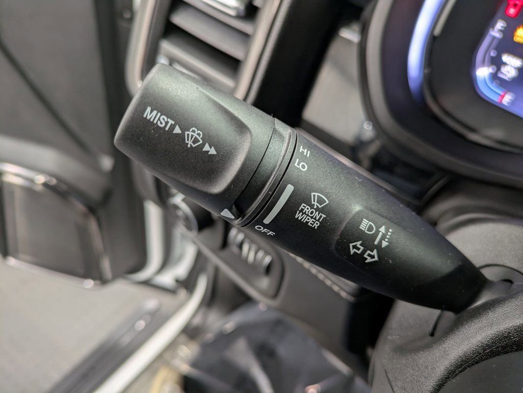 Used 2025 RAM 3500 Limited AWD/4WD image 21