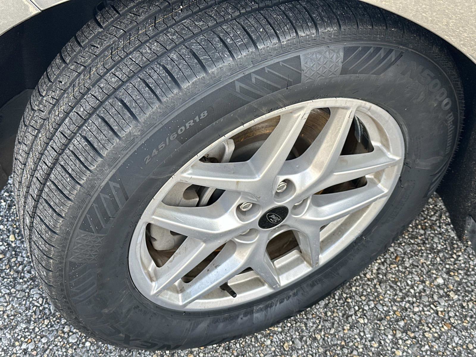 Certified 2024 Ford Edge SEL image 10