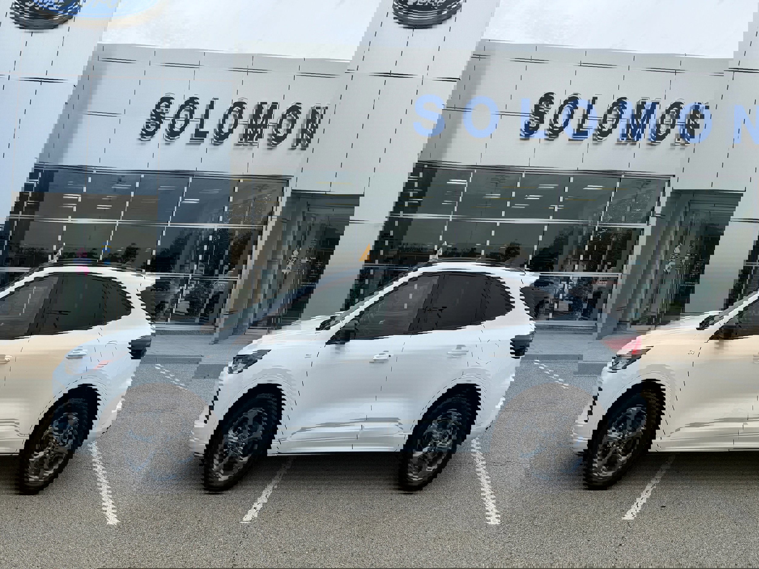 Certified 2023 Ford Escape ST-Line w/ Tech Pack #1 image 6