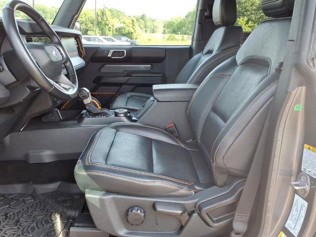 Certified 2024 Ford Bronco Badlands w/ Sasquatch Package AWD/4WD image 9