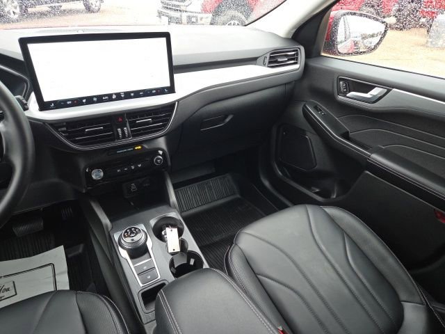 Certified 2025 Ford Escape SE w/ PHEV Premium Package FWD image 30