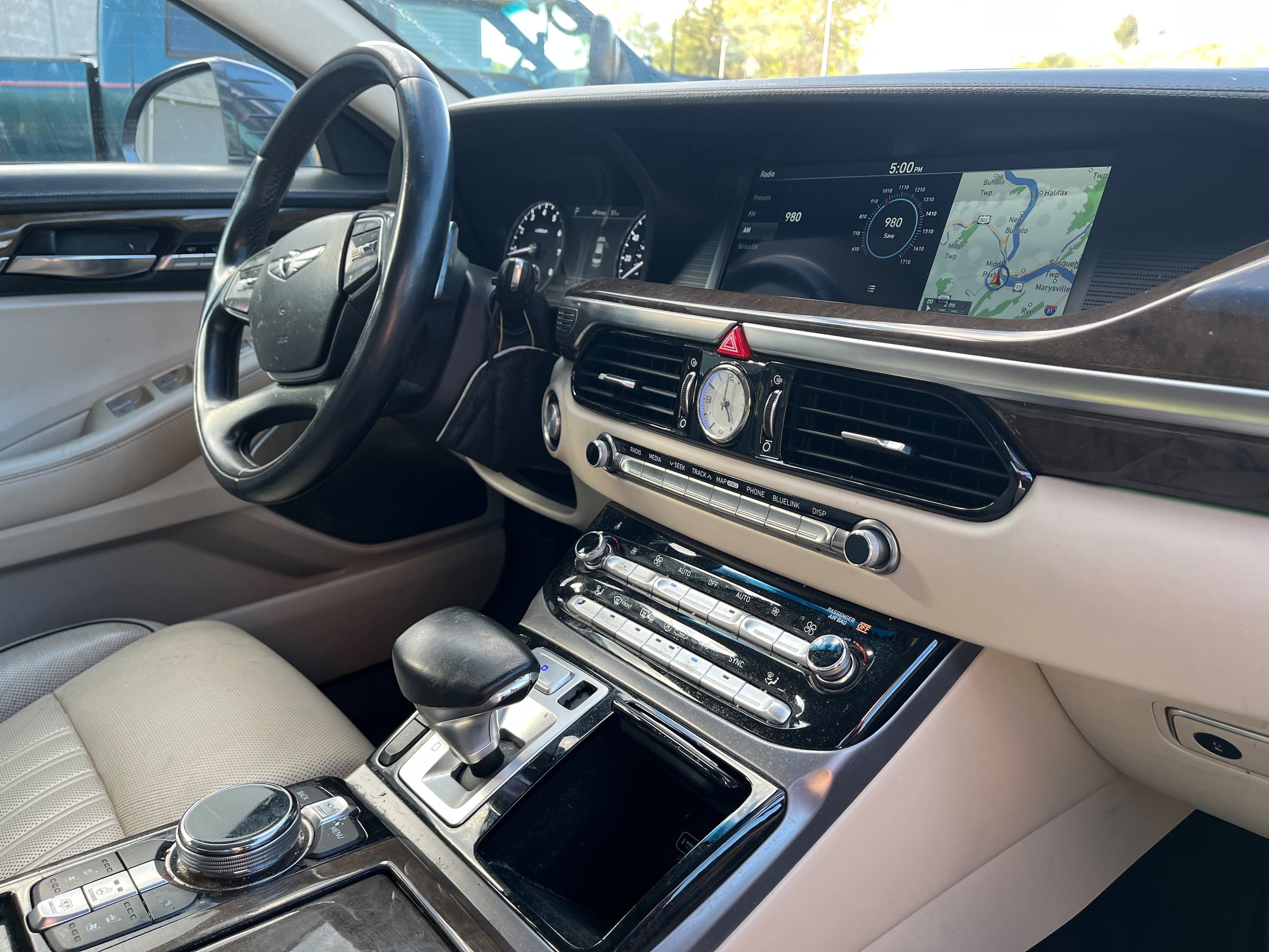 Used 2017 Genesis G90 5.0 Ultimate AWD/4WD image 15