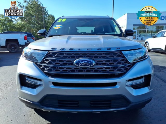 Certified 2024 Ford Explorer XLT w/ Equipment Group 202A AWD/4WD image 2