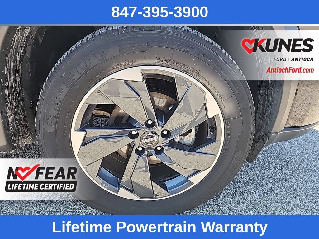 Used 2024 Nissan Rogue SV AWD/4WD image 16