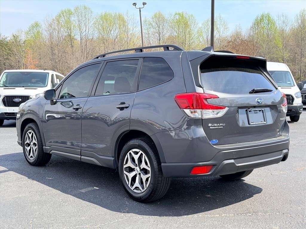 Used 2023 Subaru Forester Premium AWD/4WD image 6