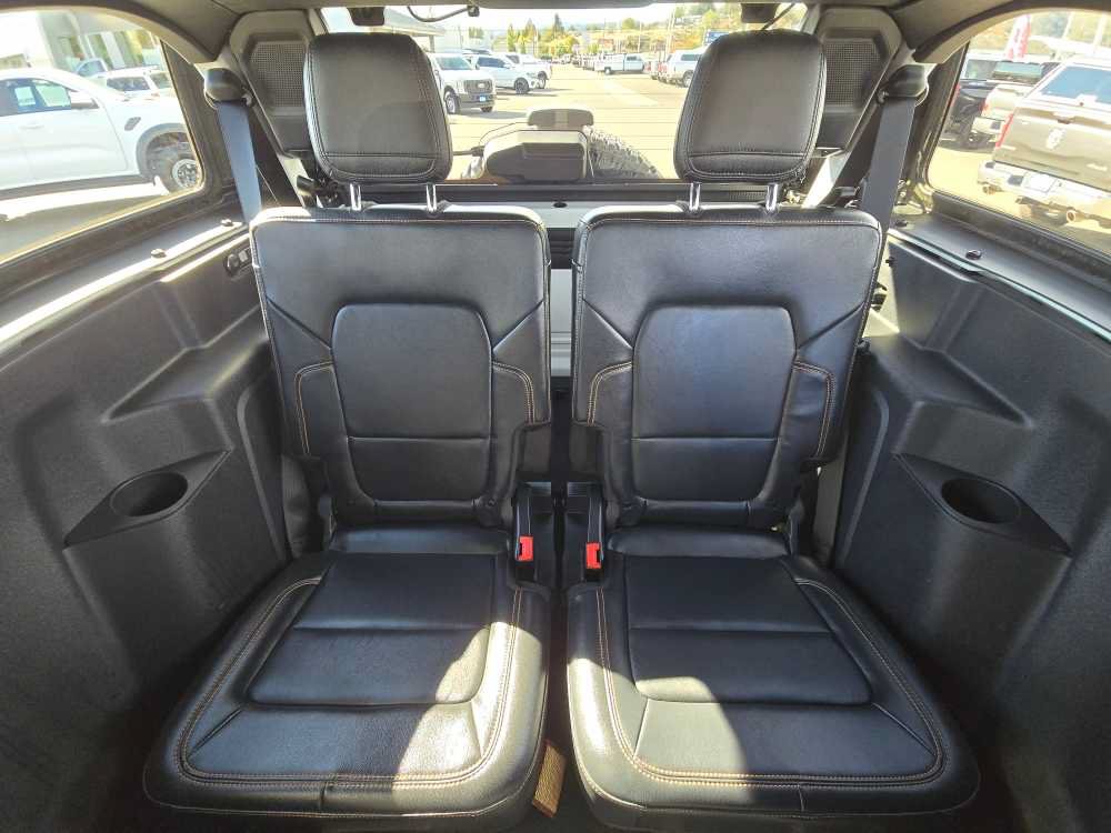 Certified 2022 Ford Bronco Badlands w/ Sasquatch Package AWD/4WD image 18