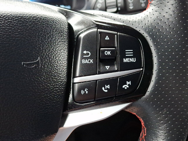 Certified 2025 Ford Explorer ST-Line AWD/4WD image 23