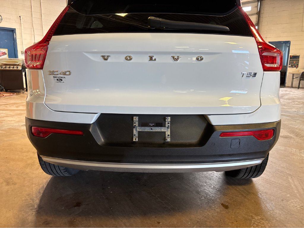 Used 2020 Volvo XC40 T5 Momentum w/ Protection Package AWD/4WD image 19
