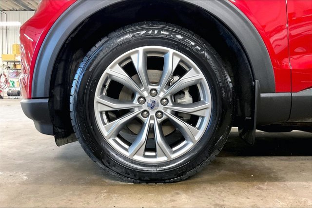 Certified 2023 Ford Explorer XLT w/ Equipment Group 202A AWD/4WD image 25
