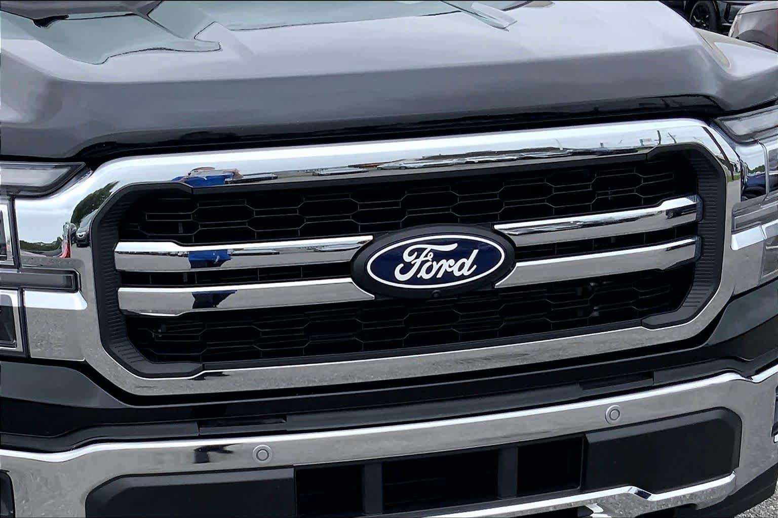 Certified 2025 Ford F150 Lariat w/ Equipment Group 502A High AWD/4WD image 29